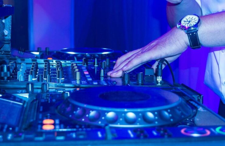 DJ_PIXABAY